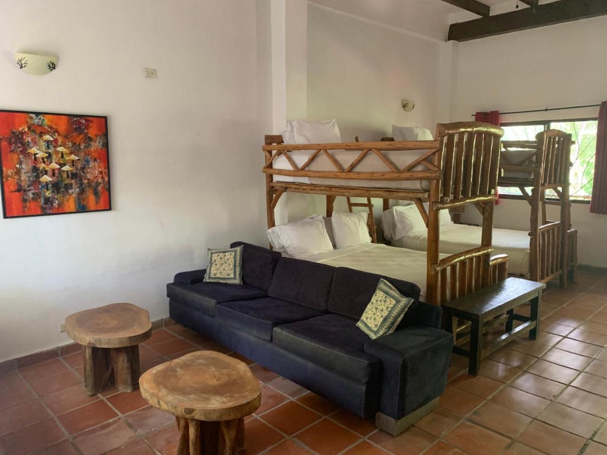 Istmo Beach And Jungle Bungalows San Carlos Eksteriør bilde